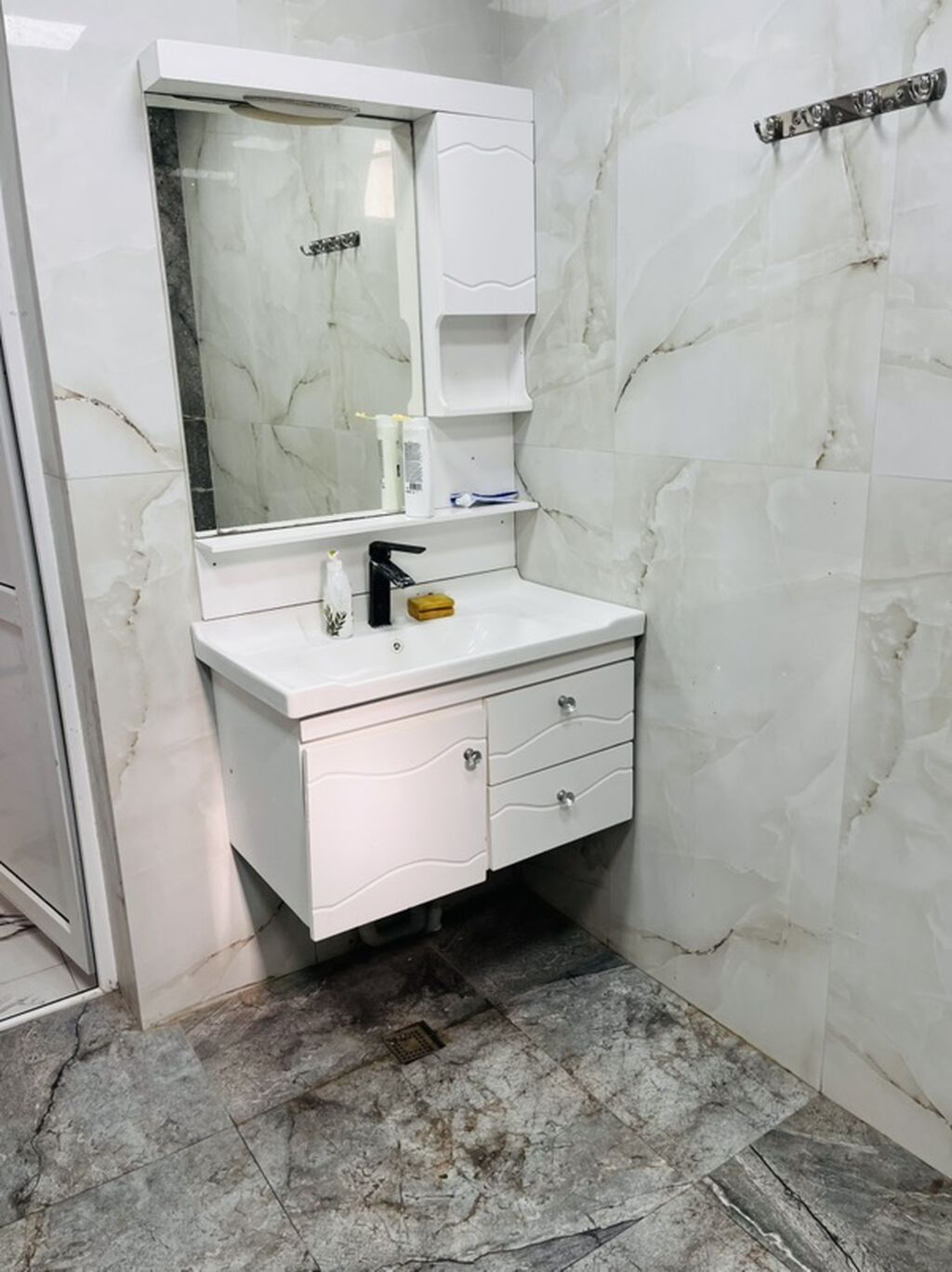 Satılır/icarəyə verilən həyət evi - 2 mərtəbəli tikili, geniş işıqlı — Ev, villa, Xırdalan (5)