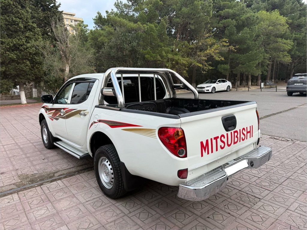 Mitsubishi L200, 2.5 L, 2012 il, 196 000 km — Avtomobillər, Bakı (4)