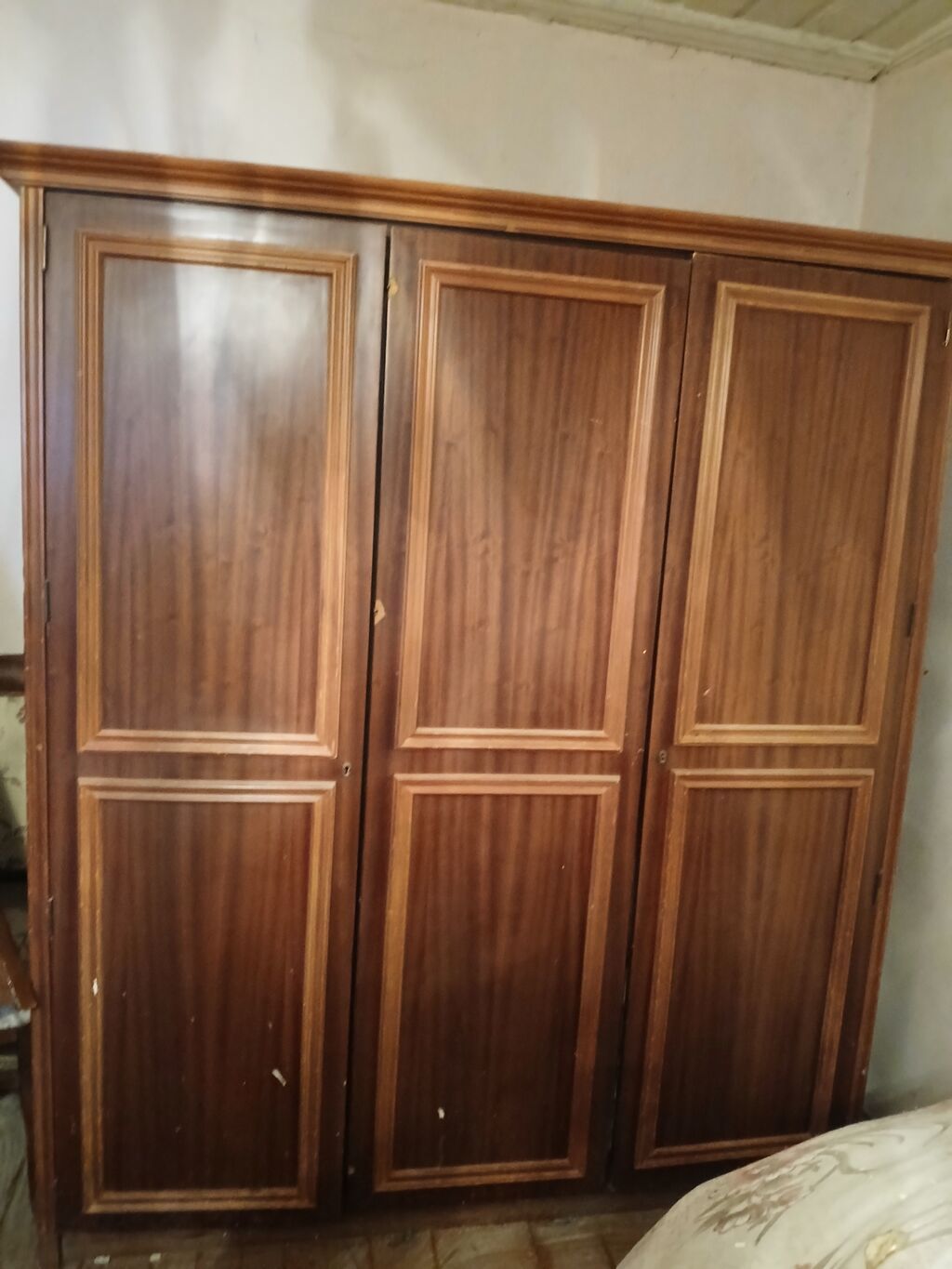 Üç qapılı taxta paltar şkafı - Material: taxta (taxta üzlü dekor — Şkaflar, Digah (2)