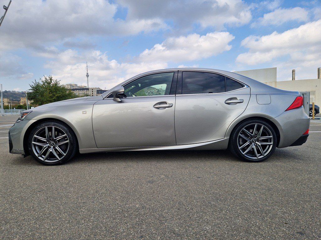 Lexus IS 200t, 2.0 L, 2019 il, 130 000 km 10-NS-058 — Avtomobillər, Bakı (8)
