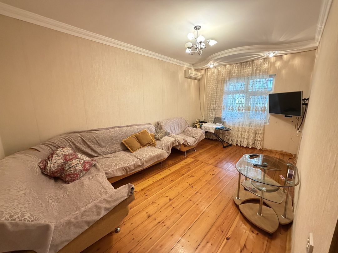 Satılır 4 otaqlı köhnə tikili 100 m² — Mənzil, Bakı (8)