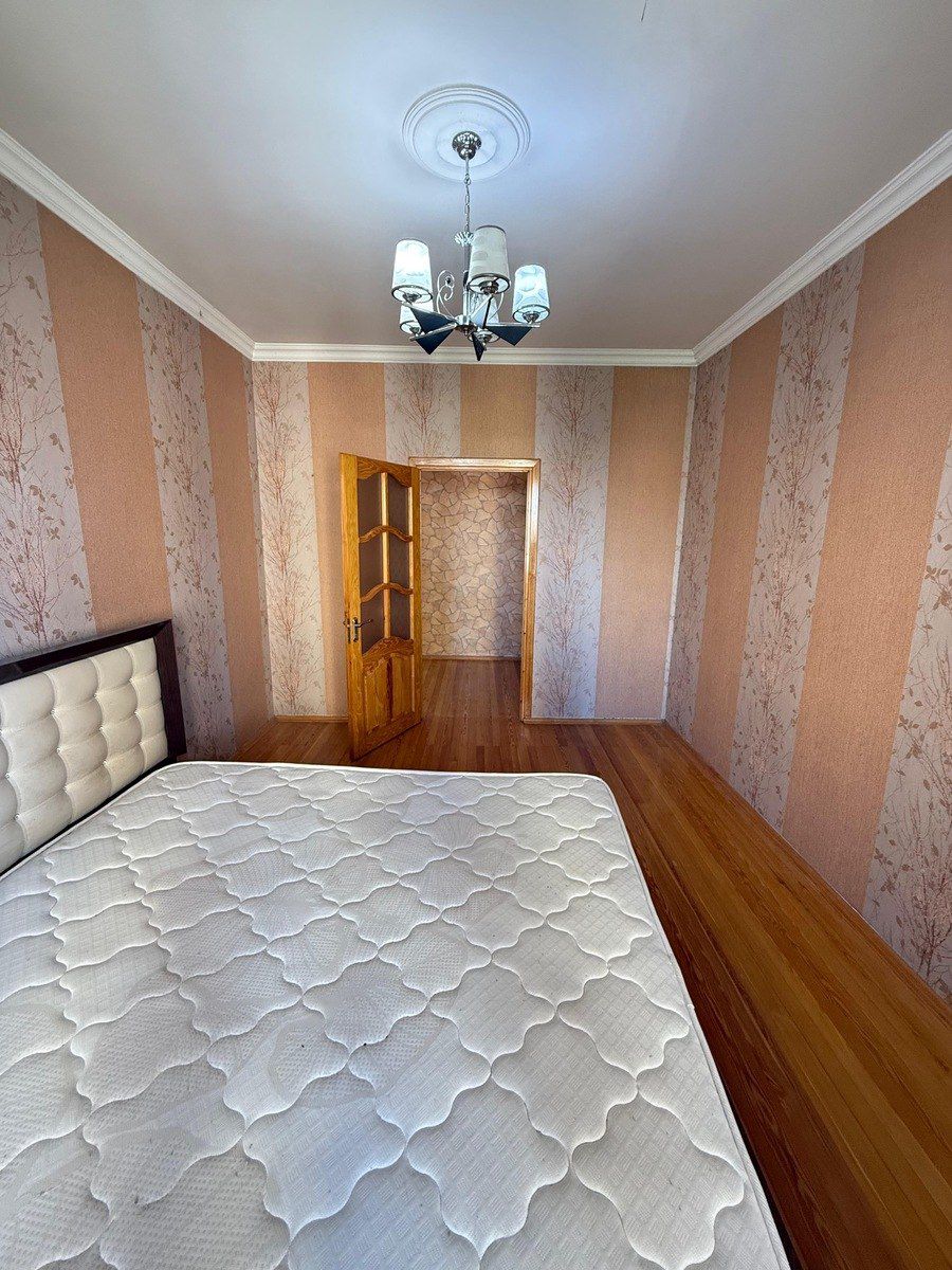 Satılır 2 otaqlı köhnə tikili 65 m² — Mənzil, Bakı (3)