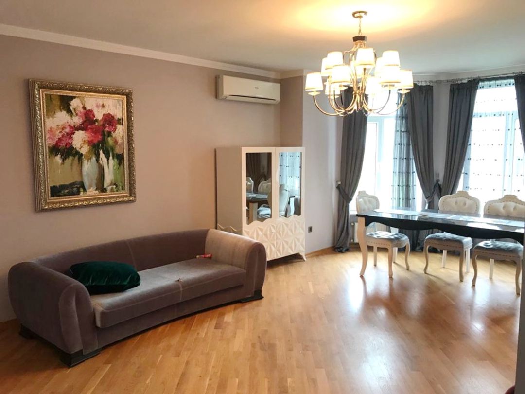 İcarəyə verilir 5 otaqlı həyət evi/bağ evi 350 m² — Ev, villa, Bakı (4)
