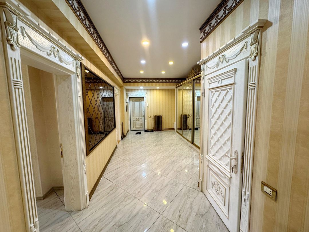 Satılır 6 otaqlı yeni tikili 580 m² — Mənzil, Bakı (9)