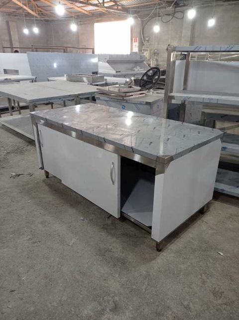 Çalışma masası — 230 ₼ · Bakı · Biznes və avadanlıq Çalışma masası — Bakı