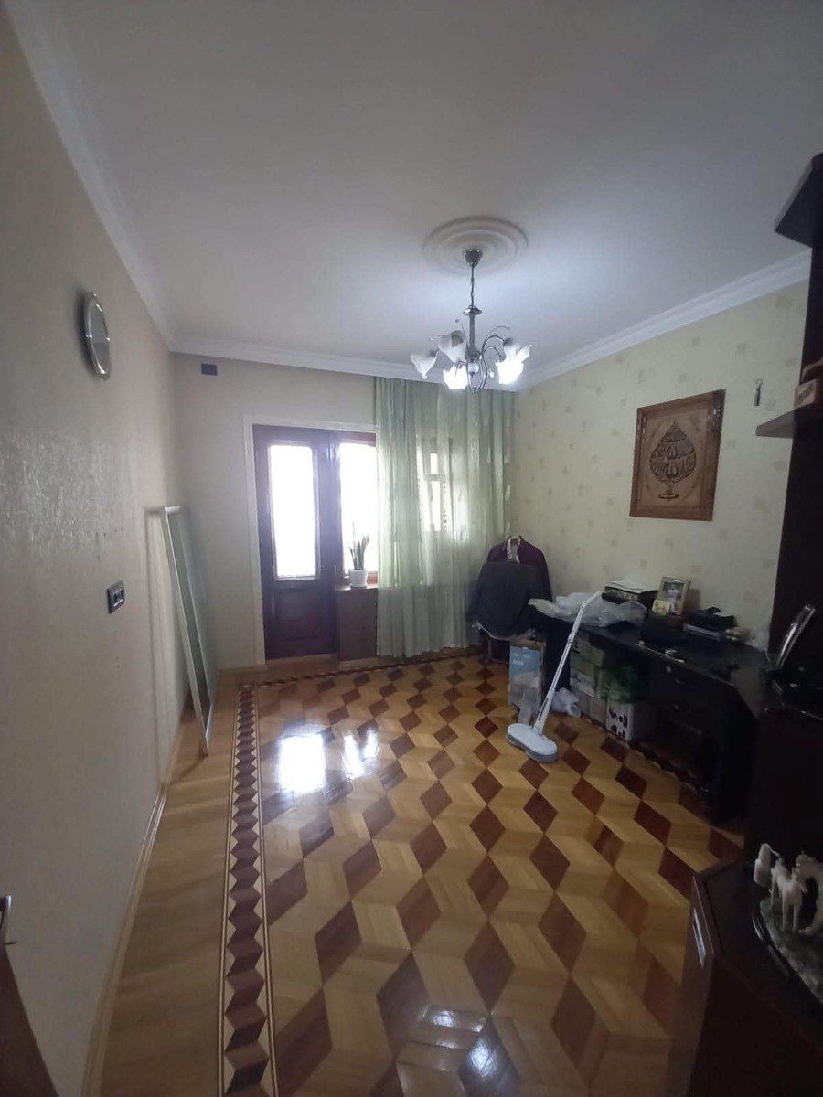 Satılır 5 otaqlı köhnə tikili 120 m² — Mənzil, Bakı (8)