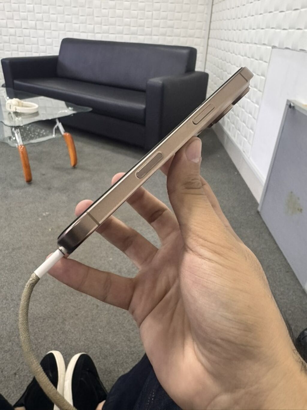 Natural Titanium, Face ID — Apple iPhone, Bakı (3)