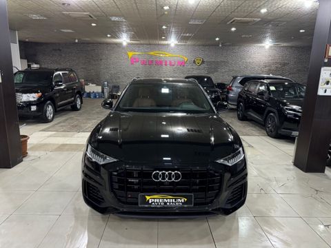 Audi Q8, 3.0 L, 2022 il, 85 000 km — Bakı