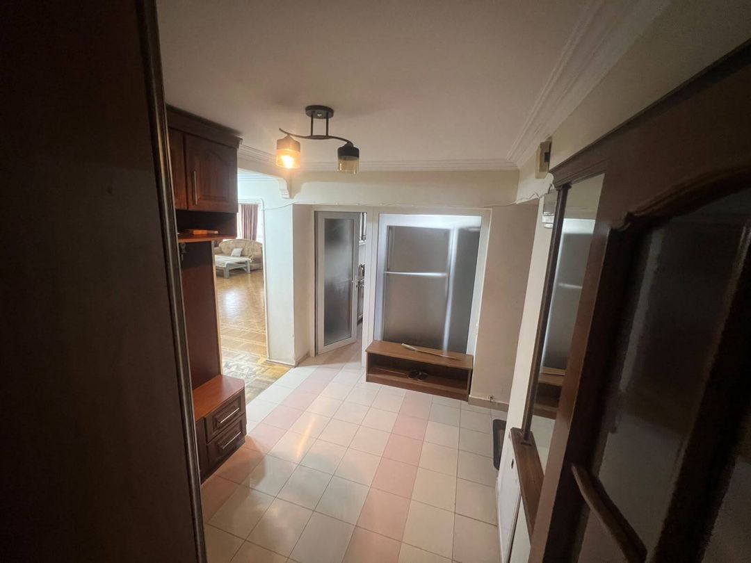 İcarəyə verilir 3 otaqlı köhnə tikili 120 m² — Mənzil, Bakı (9)