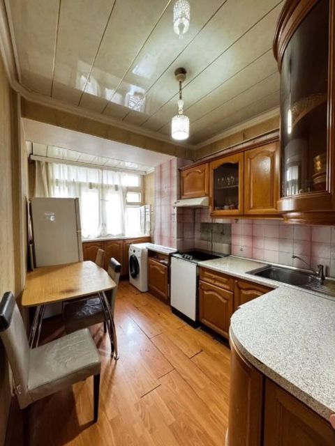 Satılır 3 otaqlı köhnə tikili 90 m² — 235 000 ₼ · Bakı · Mənzil Satılır 3 otaqlı köhnə tikili 90 m² — Bakı