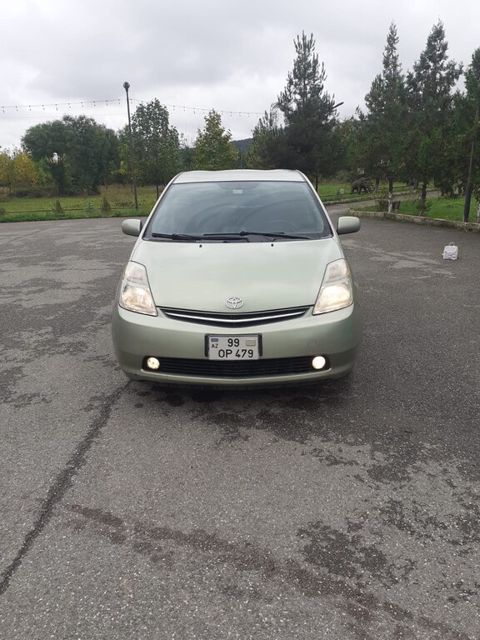 Toyota Prius, 1.5 L, 1.3 kWh, 2008 il, 488 000 km — 12 500 ₼ · Qusar · Avtomobillər Toyota Prius, 1.5 L, 1.3 kWh, 2008 il, 488 000 km — Qusar