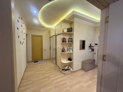 Satılır 2 otaqlı yeni tikili 92 m² — 290 000 ₼ · Bakı · Mənzil Satılır 2 otaqlı yeni tikili 92 m² — Bakı