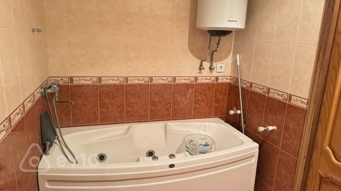 3 otaqlı mənzil, 120 m², Məhəmməd Hadi — kirayə — Mənzil, Bakı (12)