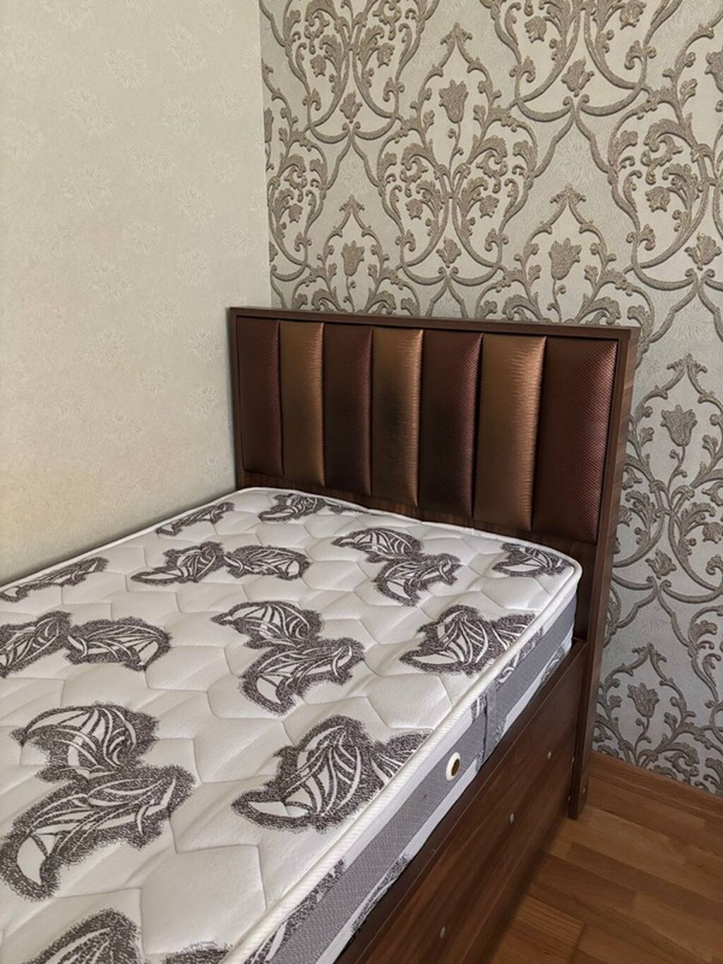 İşlənmiş, Təknəfərlik çarpayı, Bazalı, Matras ilə, Siyirməli, Azərbaycan — Yataqlar, Bakı (2)