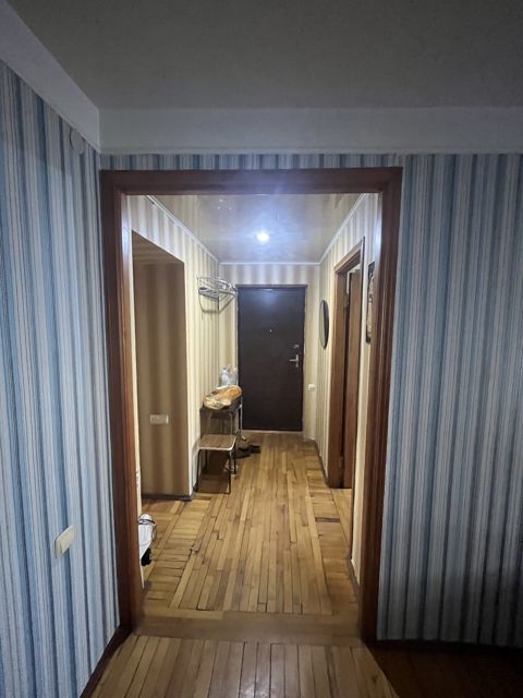 İcarəyə verilir 3 otaqlı köhnə tikili 99 m² — Bakı