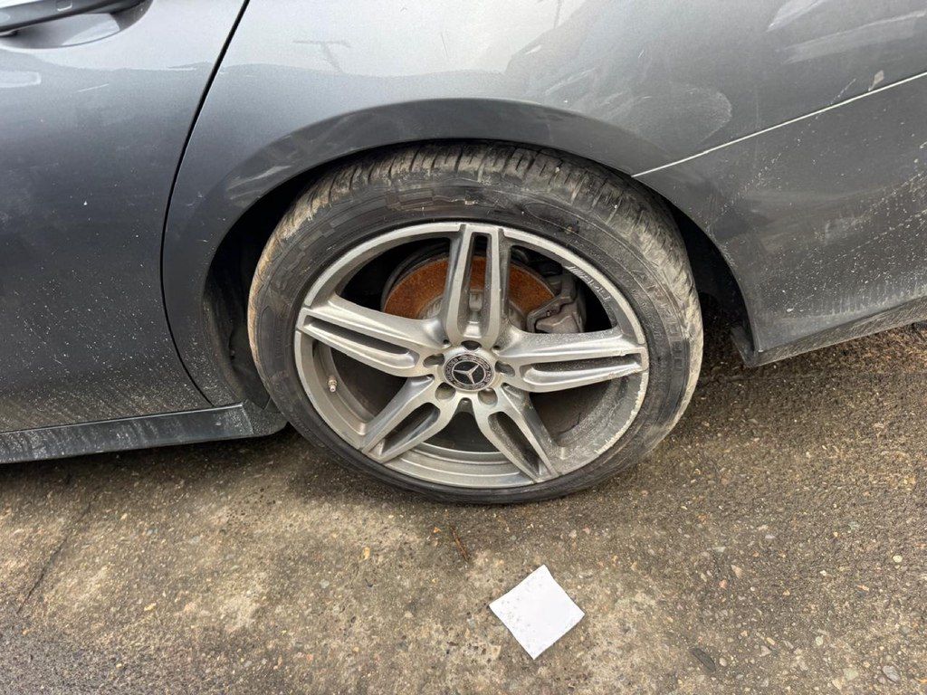 Mercedes E 300, 2.0 L, 2019 il, 126 886 km — Avtomobillər, Bakı (6)
