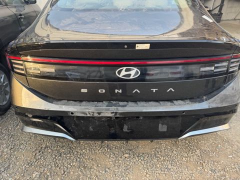 Hyundai Sonata stop işığı — 720 ₼ · Bakı · Ehtiyat hissələri və aksesuarlar Hyundai Sonata stop işığı — Bakı
