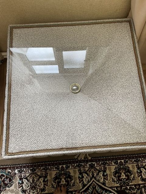 Kvadrat formalı oturacaq/puft-çərçivə və şüşə üstlü masacıq kombini — 50 ₼ · Bakı · Puflər və banketlər Kvadrat formalı oturacaq/puft-çərçivə və şüşə üstlü masacıq kombini — Bakı