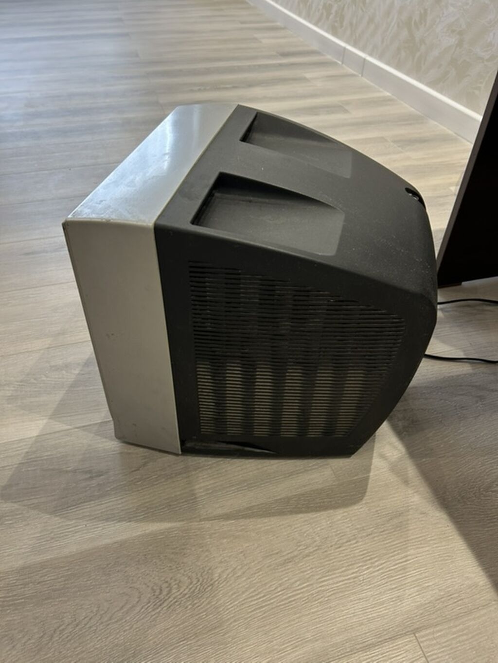 Toshiba markalı rəngli kineskop televizor. Kompakt ölçülü klassik CRT — Televizorlar, Sumqayıt (2)