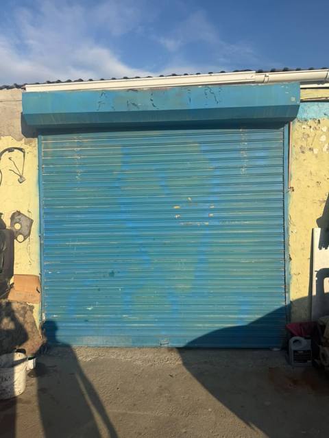 Jaluz qapi 290/280sm 280azn qiymet sondur Sabuncu 8899 leli — Bakı