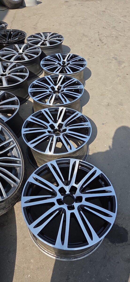 "Audi A8" diski R20 — Ehtiyat hissələri və aksesuarlar, Bakı (2)