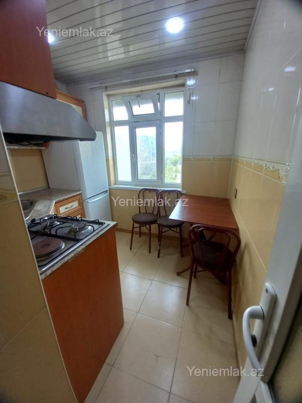 Satılır 2 otaqlı Bina evi menzil (Köhnə tikili), 50 m², 5-ci mikrorayon — Mənzil, Sumqayıt (11)