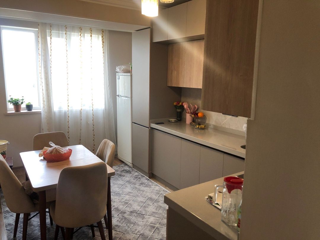 Satılır 4 otaqlı köhnə tikili 100 m² — Mənzil, Bakı (8)
