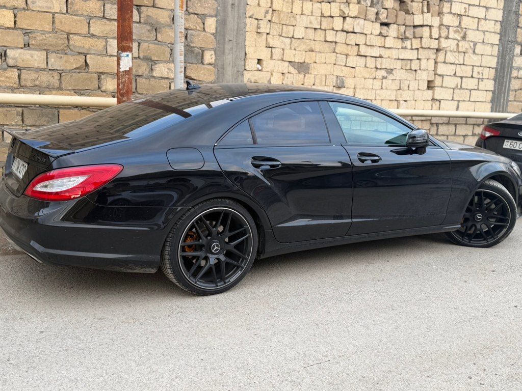 Mercedes CLS 500 4MATIC, 4.7 L, 2013 il, 180 000 km 77-OM-470 — Avtomobillər, Bakı (3)