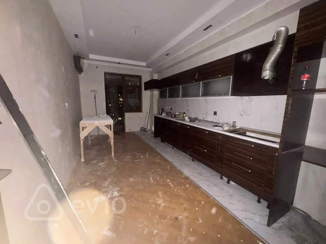 3 otaqlı mənzil, 165 m², Təbriz küçəsi — Mənzil, Bakı (7)