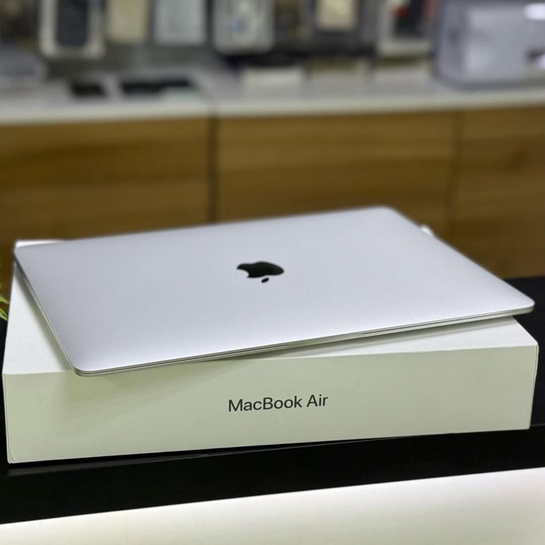 Apple MacBook M1 8/256 GB 13-İnch — Noutbuklar, Bakı (4)