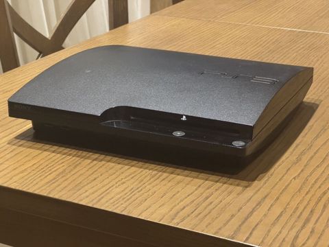 Sony PlayStation 3 Slim oyun konsolu - Model: PS3 Slim (Cech — 250 ₼ · Bakı · Oyun konsolları Sony PlayStation 3 Slim oyun konsolu - Model: PS3 Slim (Cech — Bakı