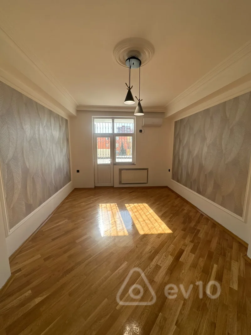 3 otaqlı mənzil, 120 m², Rüstəm Rüstəmov — Bakı