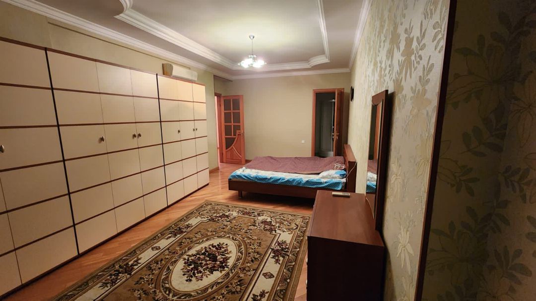 Satılır 4 otaqlı yeni tikili 215 m² — Mənzil, Bakı (8)