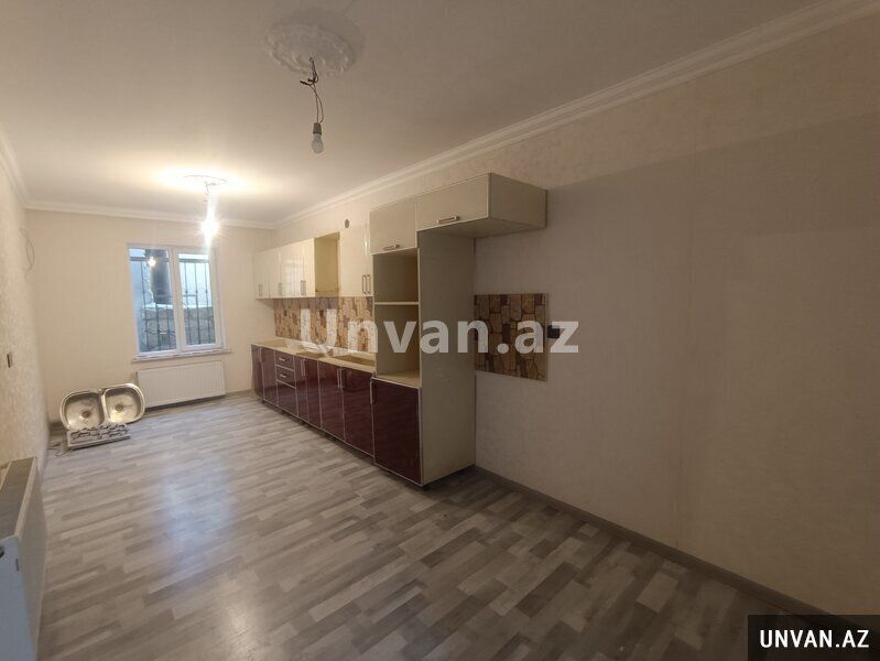Bineqedi Qesebesinde şeher yolun üstünde — Ev, villa, Bakı (4)