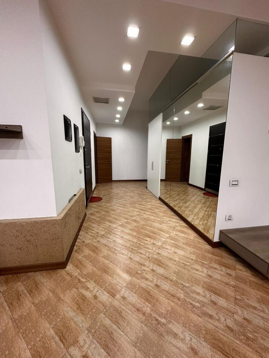 Satılır 4 otaqlı yeni tikili 230 m² — Mənzil, Bakı (8)