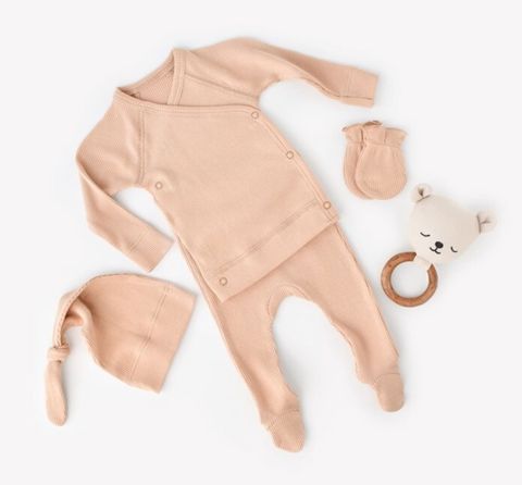 Qızlar üçün şalvarlı pijama dəsti BabyCosy CSYM24503, bej, pambıq, ölçü 6-9 ay — 25.36 ₼ · Bakı · Mallar Qızlar üçün şalvarlı pijama dəsti BabyCosy CSYM24503, bej, pambıq, ölçü 6-9 ay — Bakı