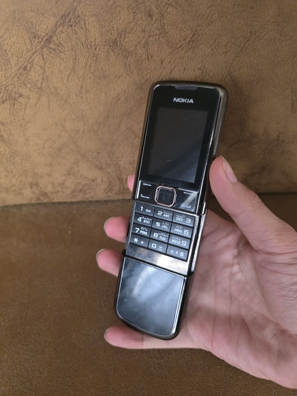 Nokia 8800 Qutusu var Adabtor Var Prablemsizdir Çatdırılma var — Mebel, Bakı (2)