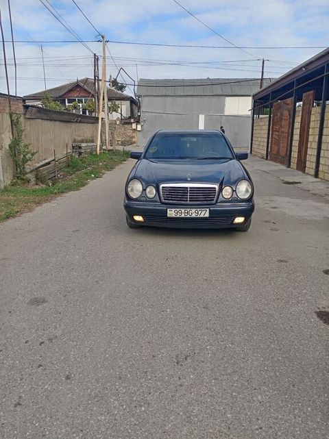 Mercedes E 240, 2.4 L, 1997 il, 360 000 km — Xudat