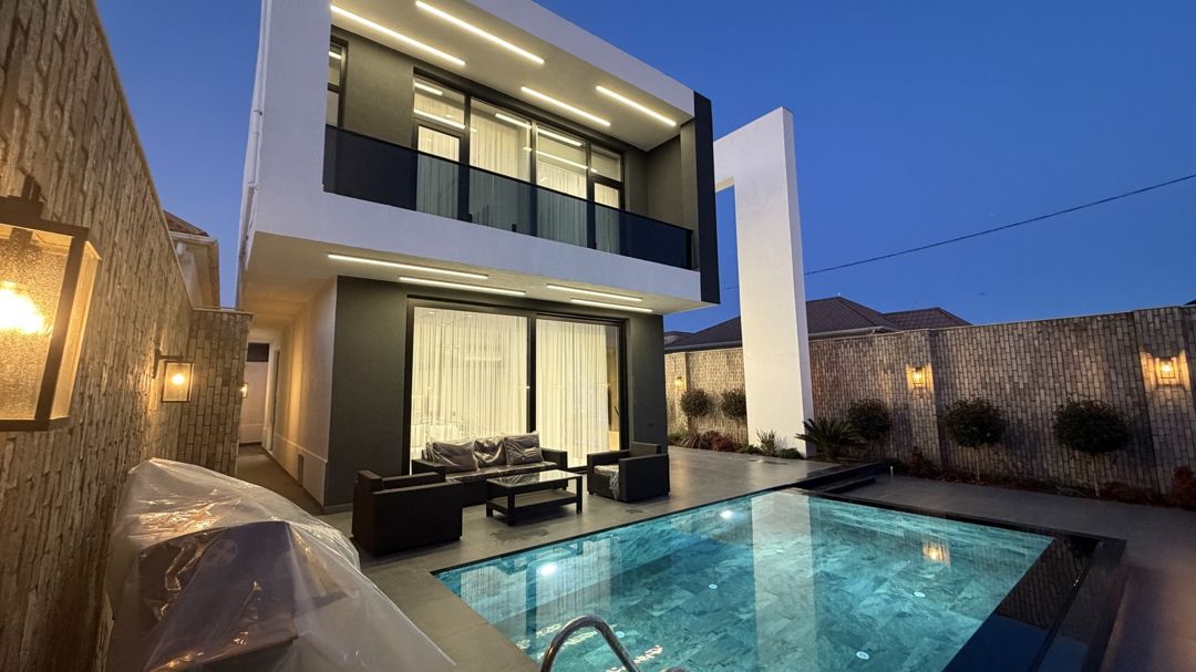 Satılır 4 otaqlı həyət evi/bağ evi 200 m² — Ev, villa, Bakı (2)