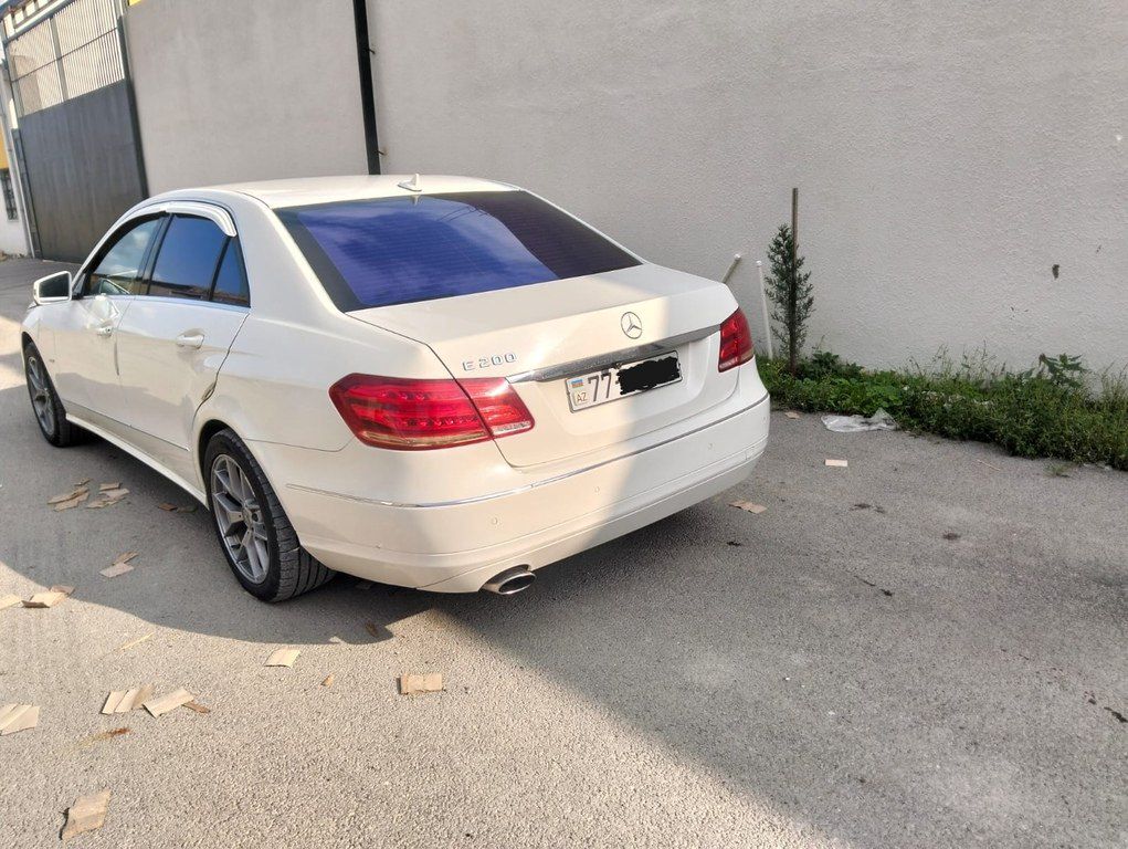 Mercedes E 250, 1.8 L, 2010 il, 265 000 km — Avtomobillər, Bakı (4)