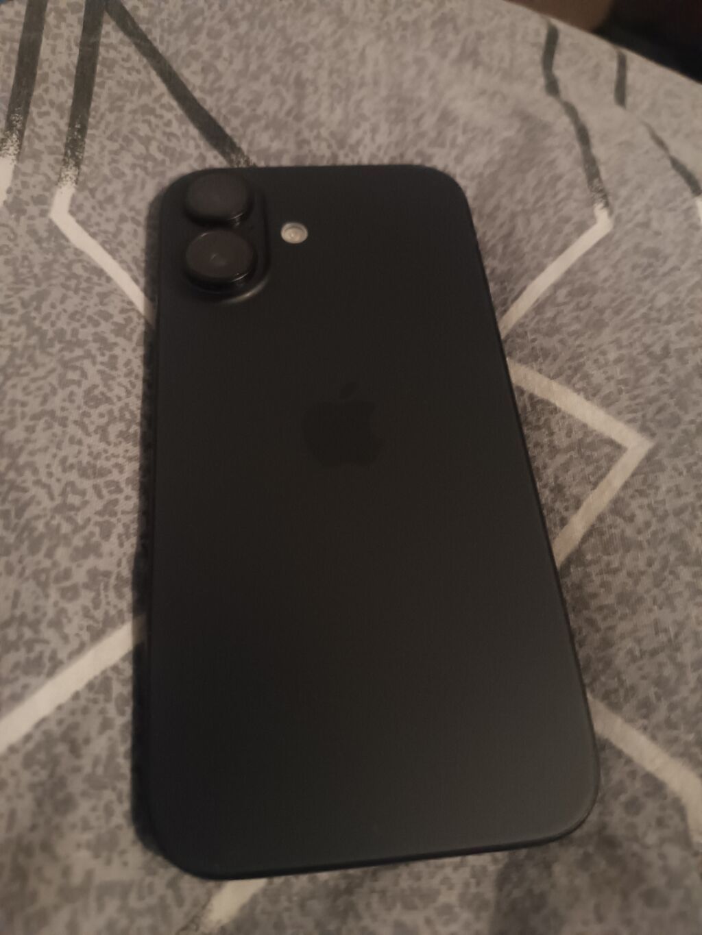 IPhone 16, Qara, Face ID — Apple iPhone, Novxanı (2)