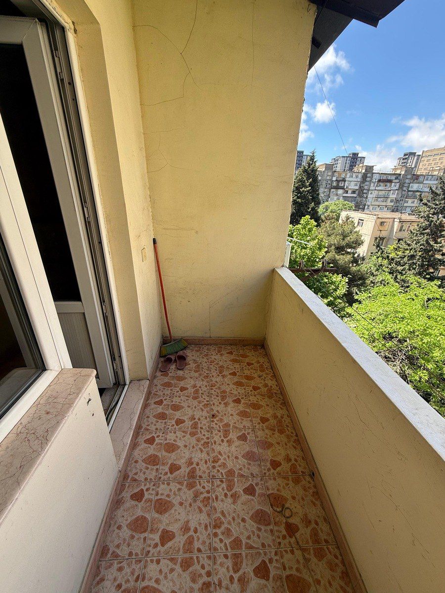 Satılır 2 otaqlı köhnə tikili 65 m² — Mənzil, Bakı (7)