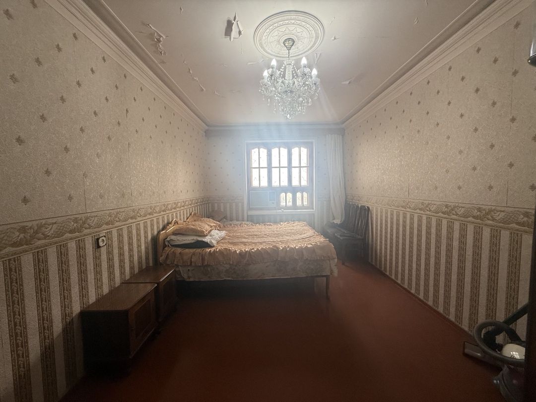Satılır 4 otaqlı köhnə tikili 10999 m² — Mənzil, Bakı (2)