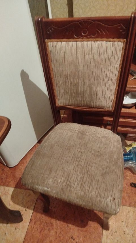 Yumuşaq oturacaqlı taxta stul - Material: möhkəm ağac karkas — 14 ₼ · Bakı · Stullar Yumuşaq oturacaqlı taxta stul - Material: möhkəm ağac karkas — Bakı