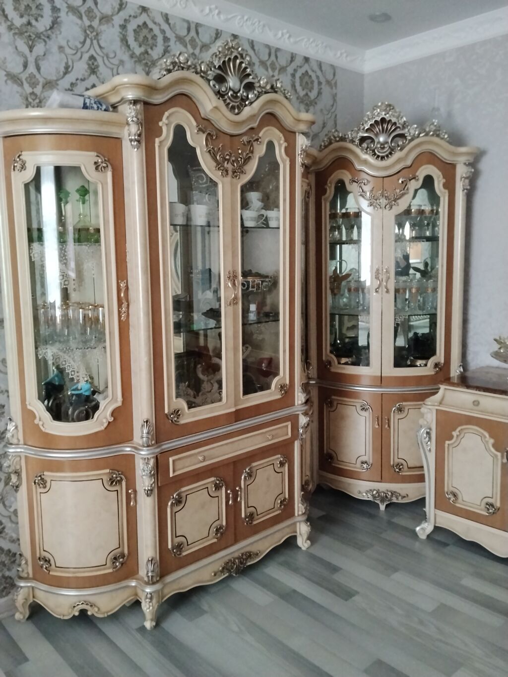 Satilir kamot servant 2 eded klastik tezedi hec islenmiyib her biri — Mebel, Saray (2)