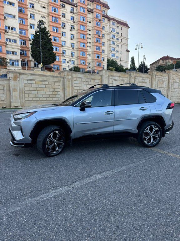 Toyota RAV4, 2.5 L, 18.1 kWh, 2023 il, 44 000 km — Avtomobillər, Bakı (4)