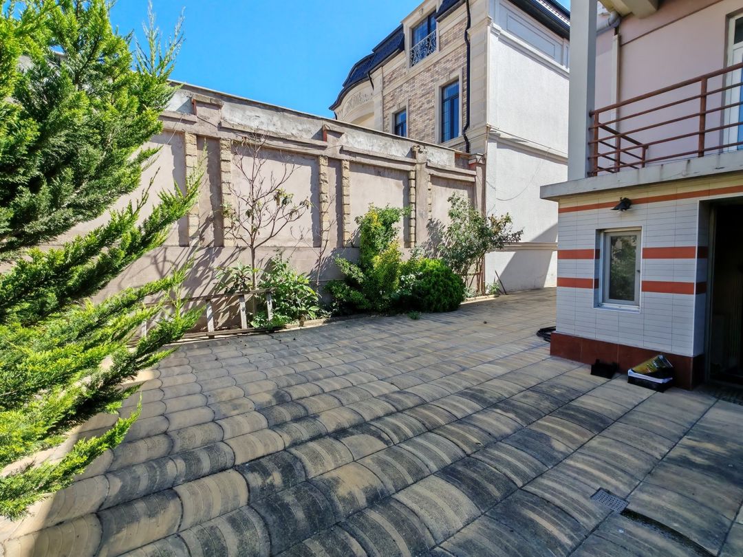 Satılır 12 otaqlı həyət evi/bağ evi 528 m² — Ev, villa, Bakı (7)