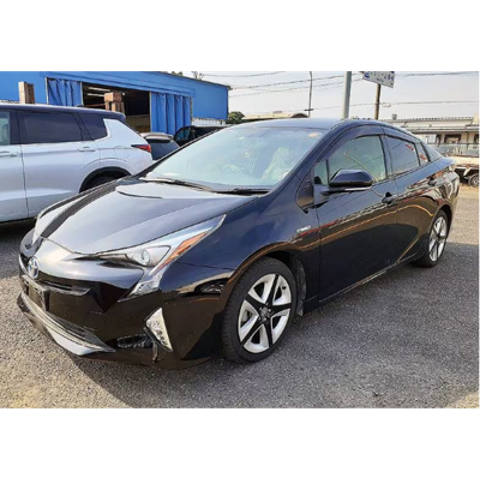 Toyota Prius, 1.8 l, 2017, 55.000 km — 35 000 ₼ · Bakı · Avtomobillər Toyota Prius, 1.8 l, 2017, 55.000 km — Bakı