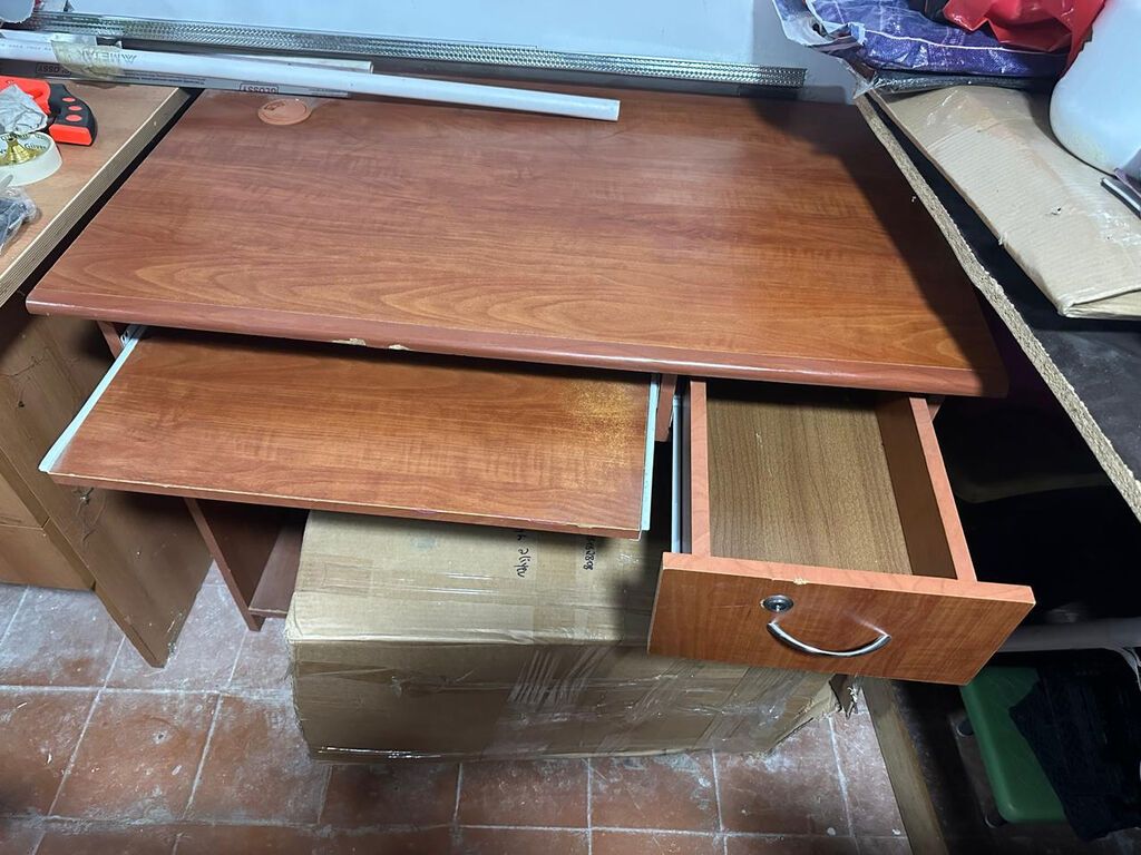 Düz masa, Polkalı, Siyirməli, Teksturalı laminat — Kompüter masaları və kresloları, Bakı (3)