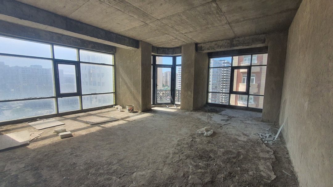 Satılır 4 otaqlı yeni tikili 195 m² — Mənzil, Bakı (2)